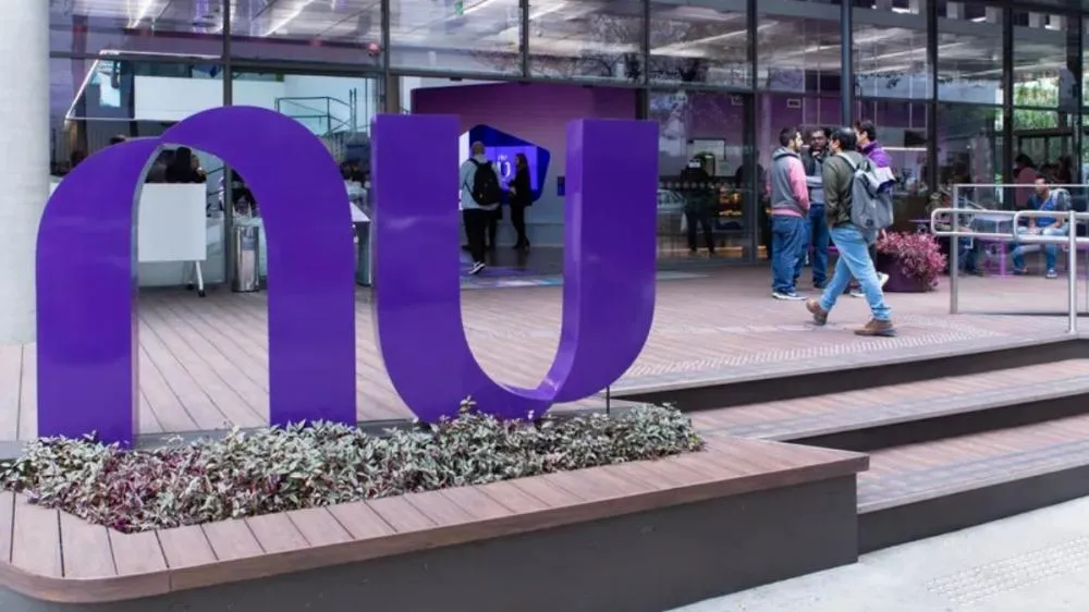 O plano do Nubank para absorver o Caixa Geral e consolidar o atacado