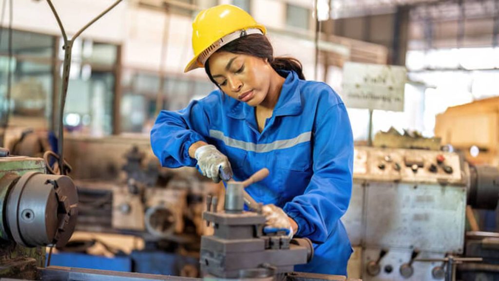 CLT: Hora extra no sábado: 50% ou 100%?