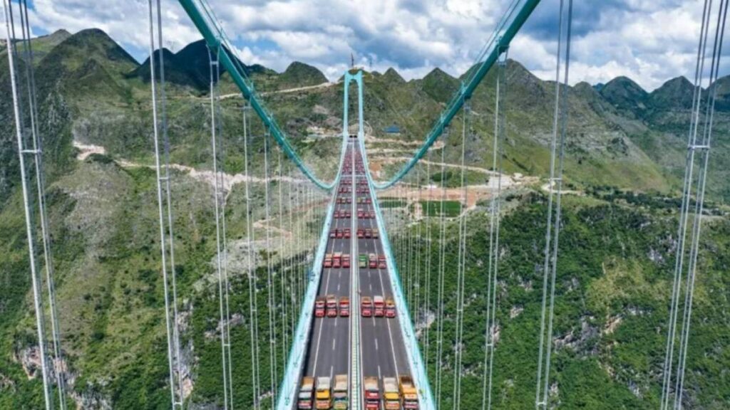 A ponte mais alta do planeta supera desafio