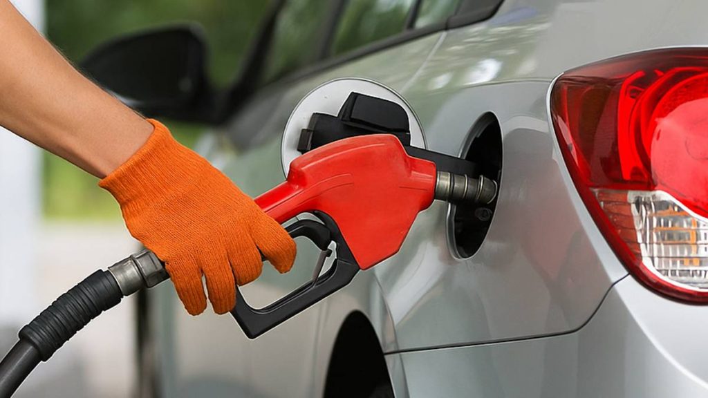 Etanol ou gasolina no carro