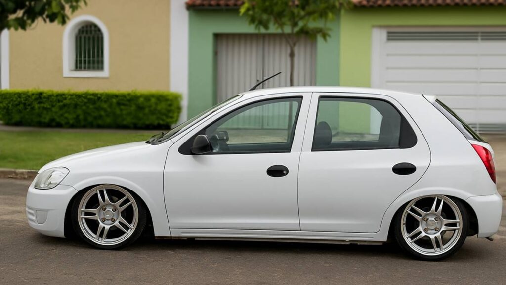 Qual é a finalidade de colocar papel alumínio em vasos de plantas?