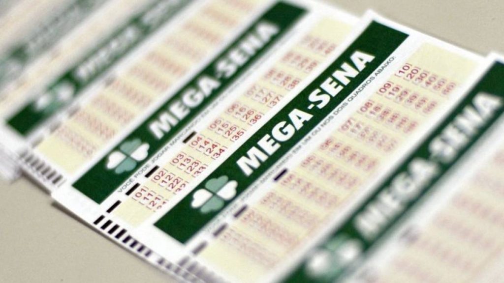 Mega-Sena acumula e prêmio impressiona