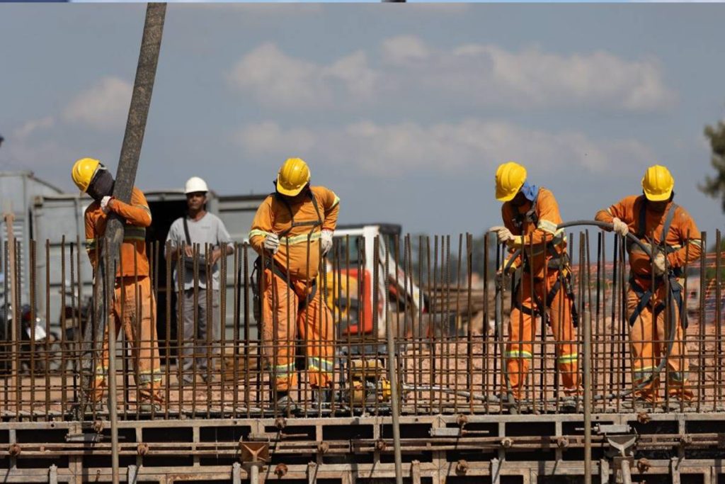 São Paulo abre 250 mil vagas na construção obra
