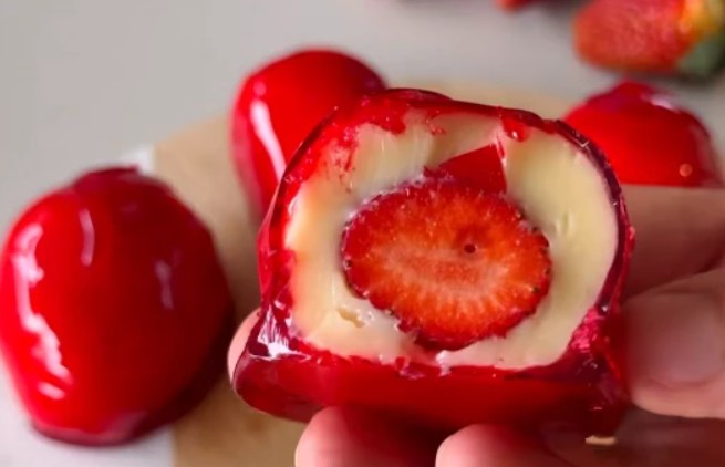 Padaria vende R$ 60 mil reais de morango