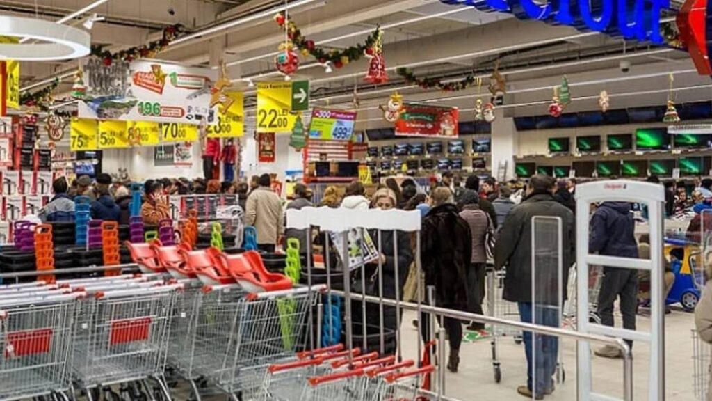 varejista fecha duas lojas em São Paulo