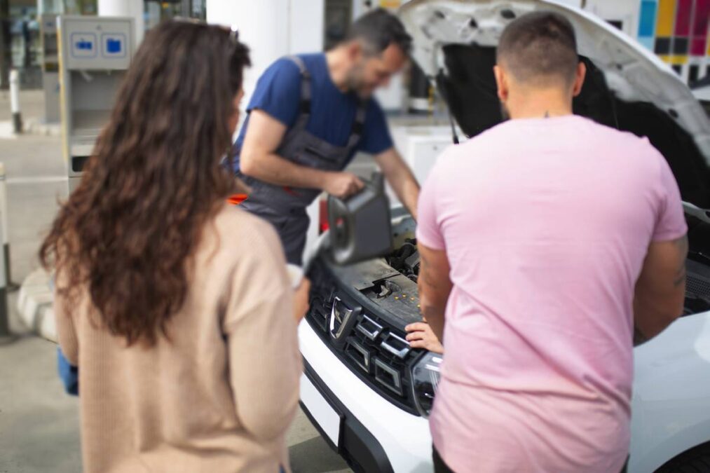 Frentista revela os segredos que os donos de postos de combustíveis não querem que você saiba