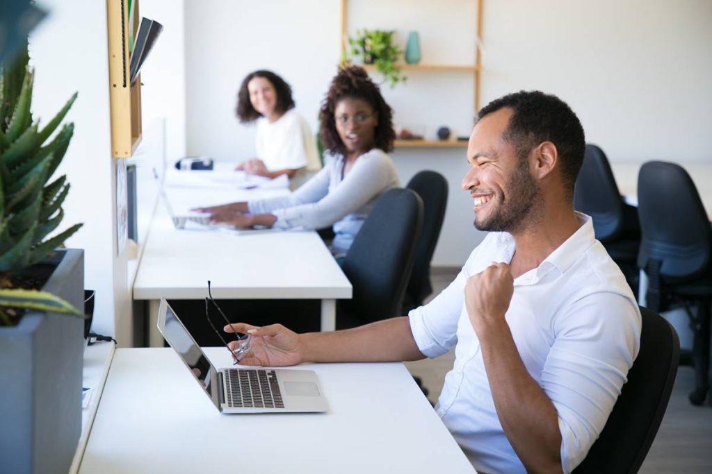Nova lei trabalhista muda forma de tirar férias no Brasil
