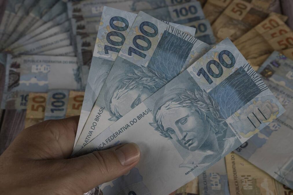 Novo aumento do salário mínimo quem ganha e quem perde com a mudança