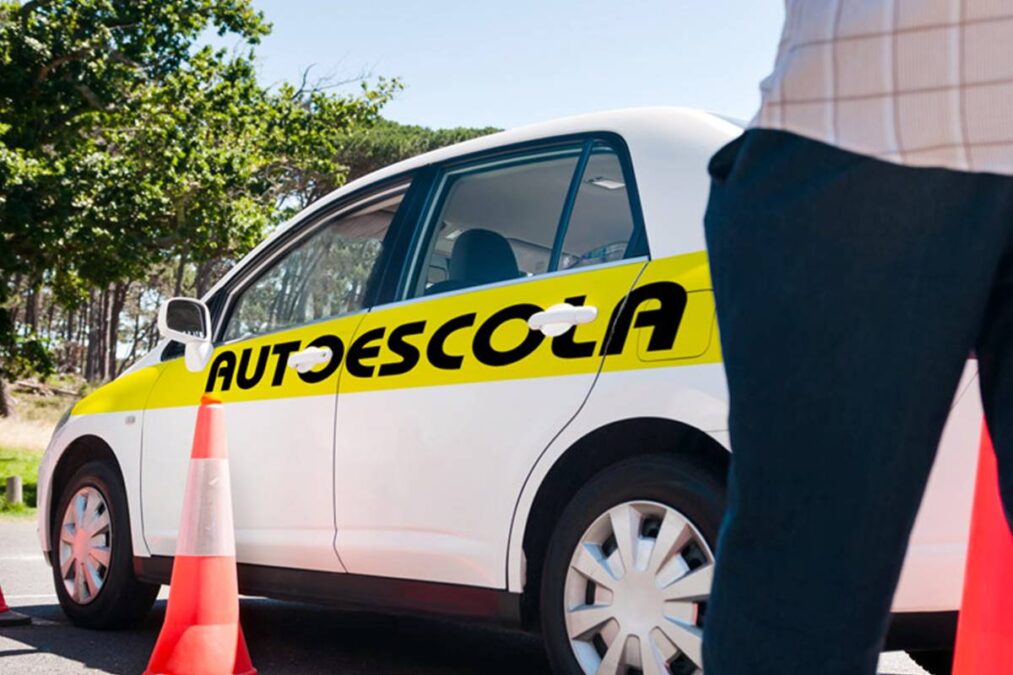 O que vai acontecer com as autoescolas com o fim da obrigatoriedade das aulas de CNH?