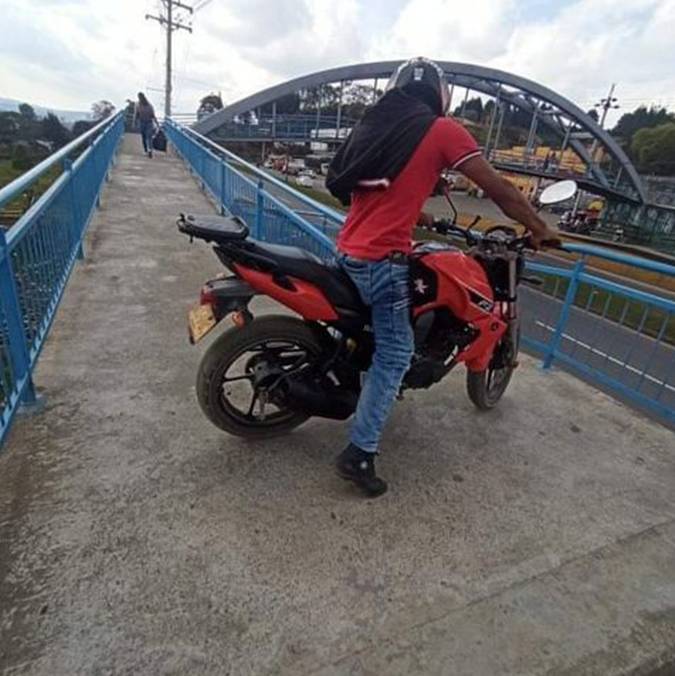 Subir em calçada, passarela ou dar aquela 'roubadinha' de moto gera multa impressionante