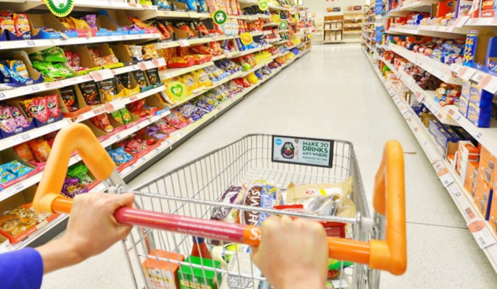 Supermercado europeu abrirá 50 lojas ff