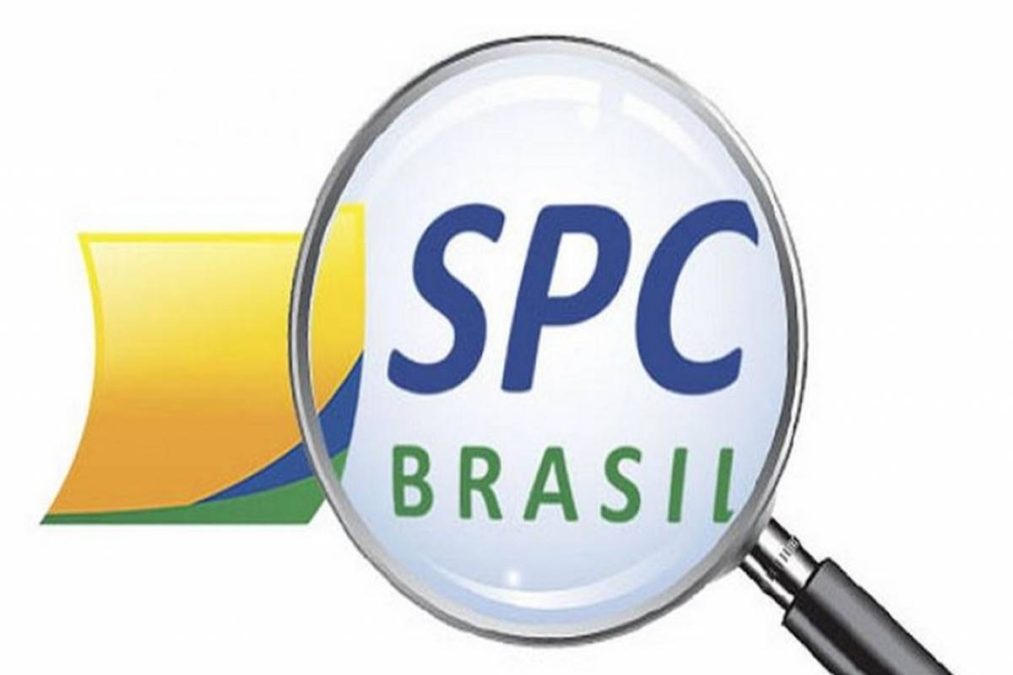 Logotipo do SPC Brasil em destaque com lupa
