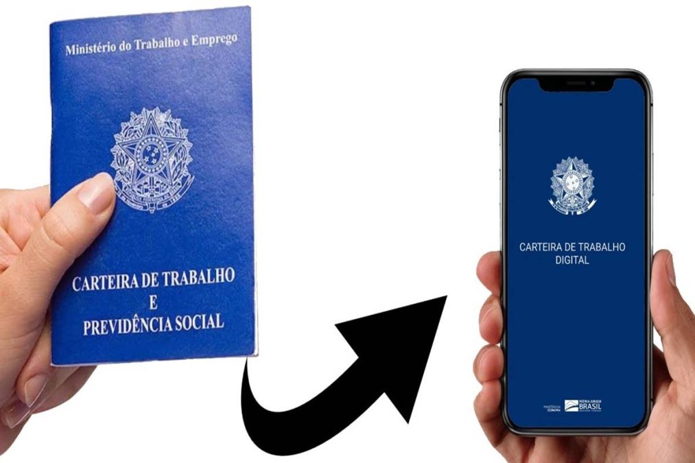 Carteira de Trabalho Digital em celular e versão física