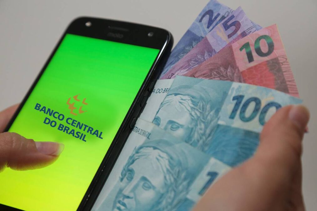 Familiar falecido pode ter dinheiro no Banco Central (01/10) e é fácil consultar pelo celular