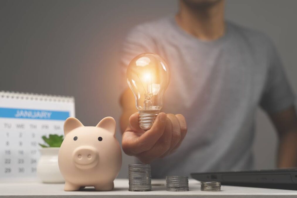 6 truques simples para economizar até 40% na Conta de luz este mês