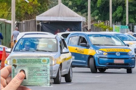 Carros de autoescolas para tirar a CNH