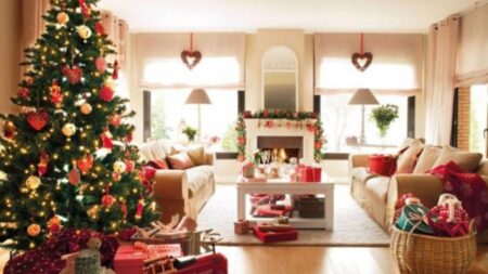 Nem vermelho nem branco: essas são as cores que dominarão os enfeites neste Natal Árvore de Natal na sala