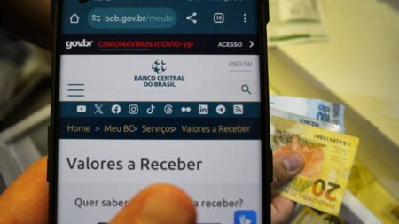 40 milhões de brasileiros têm dinheiro no banco e não sabem: Banco Central libera consulta rápida e novo saque automático no Pix! Consultando dinheiro esquecido do Banco Central