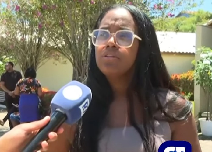 Kelly, Irmã de Lívia