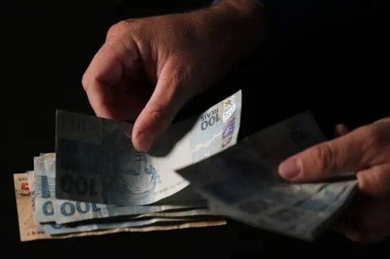 Mães, atenção: seu filho pode receber R$ 1.400 do governo