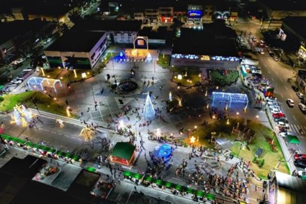 Iluminação de Natal de Simões Filho