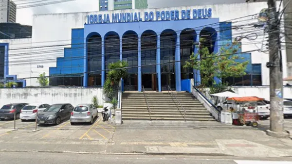 Mata casal na porta de igreja evangélica em Salvador