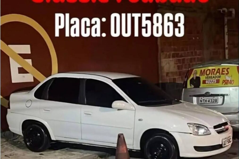 Carro roubado em Simões Filho