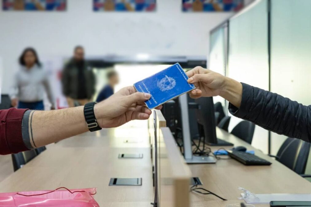 Juventude Emprega em Simões Filho