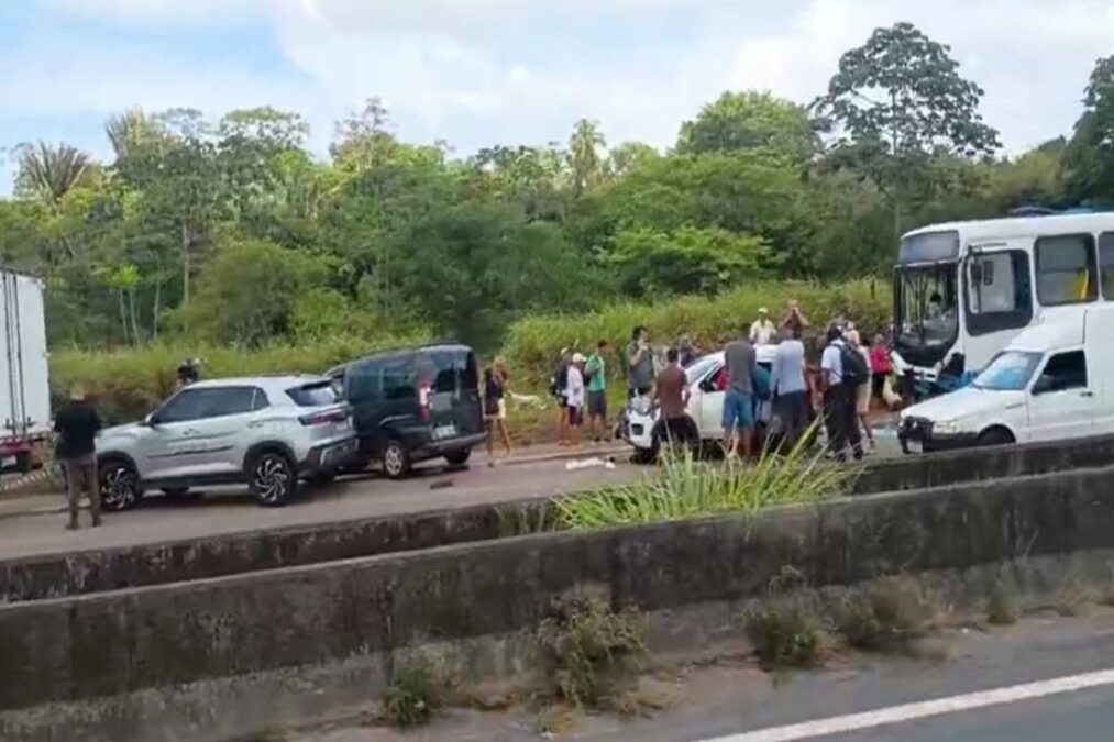 Acidente ônibus de Simões Filho