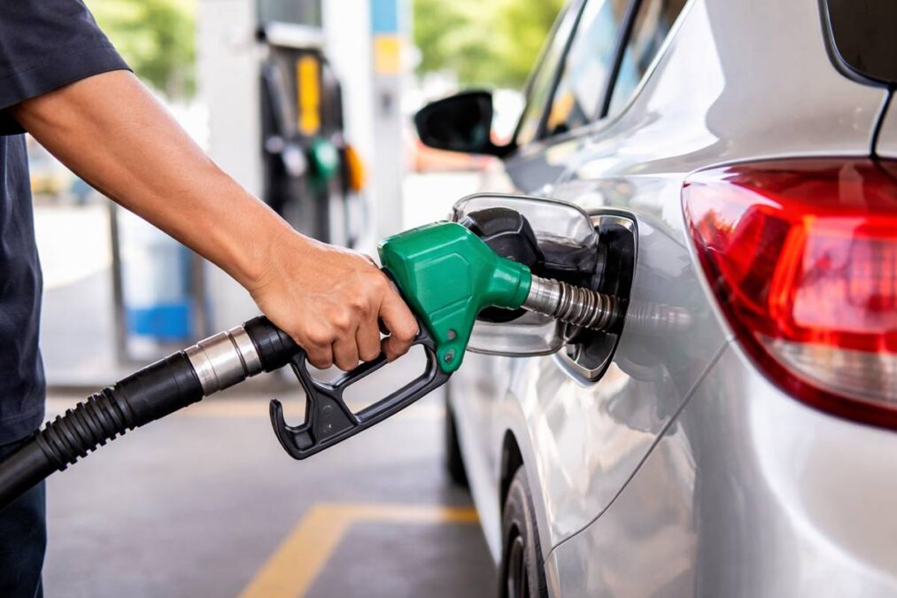 Os 5 golpes abastecendo o carro