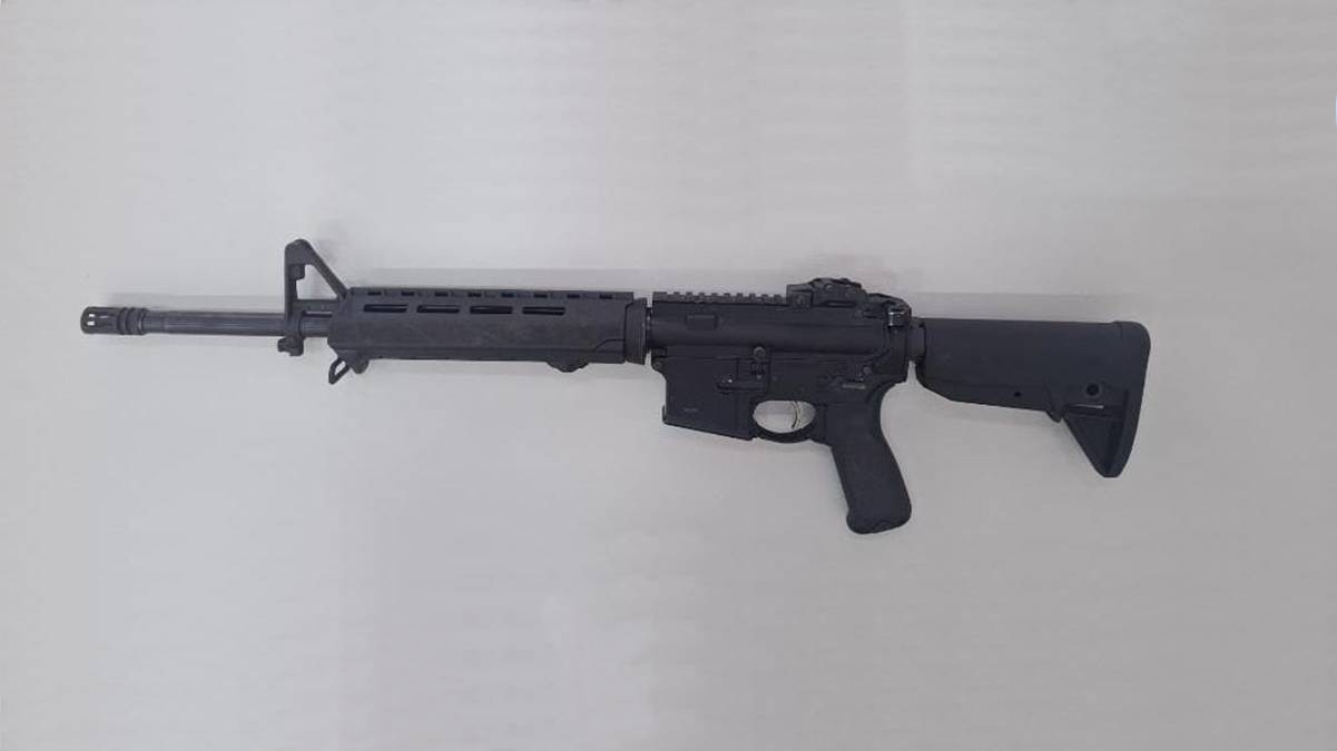 Arma de fuzil em Simões Filho