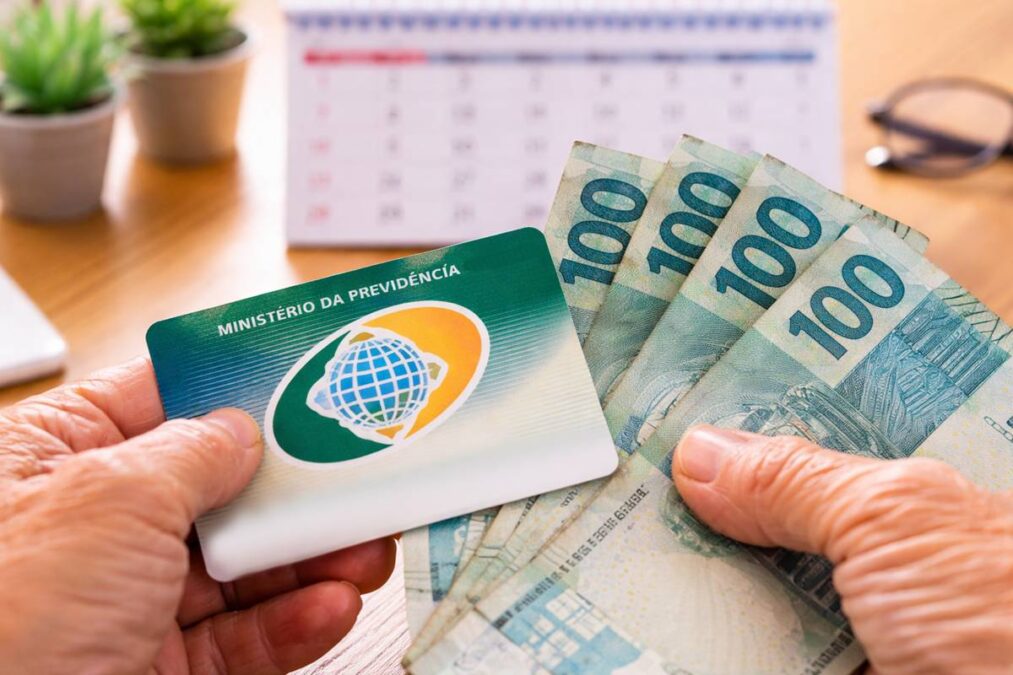 INSS define regras do 13º salário em 2026; confira quem tem direito INSS pagamentos