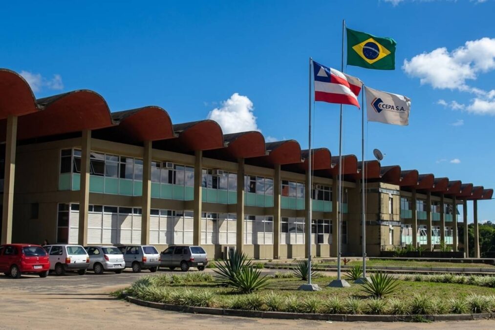 IFBA de Simões Filho abre 80 vagas para cursos gratuitos com direito a ajuda financeira de até R$ 800,00 IFBA de Simões Filho abre 80 vagas para cursos gratuitos com direito a ajuda financeira de até R$ 800