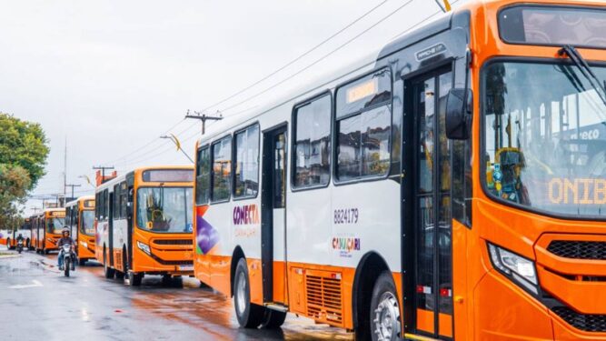 Camaçari muda transporte e cria linhas especiais de ônibus entre sede e orla para o Festival de Arembepe 2026