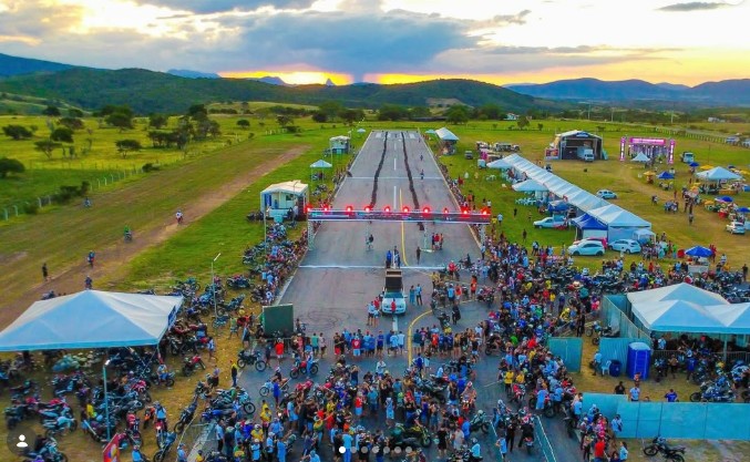 Morador de Simões Filho faz manobras radicais, conquista o Campeonato Baiano e leva moto 0 km
