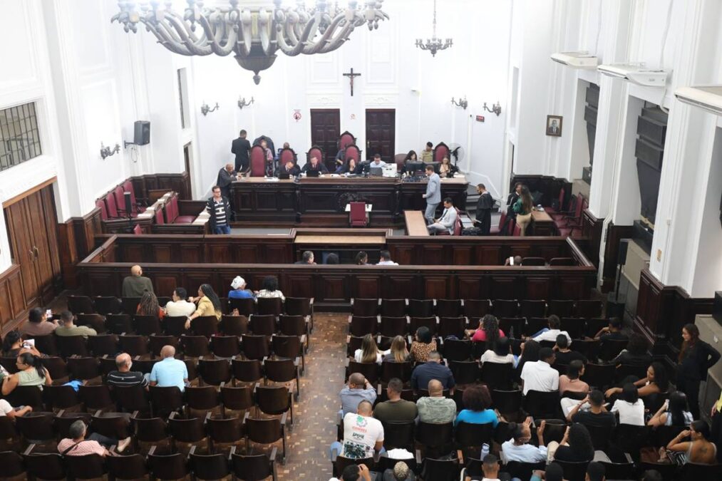 Júri condena dois homens de Simões Filho pela na morte de Mãe Bernadete a 40 e 29 anos de prisão 