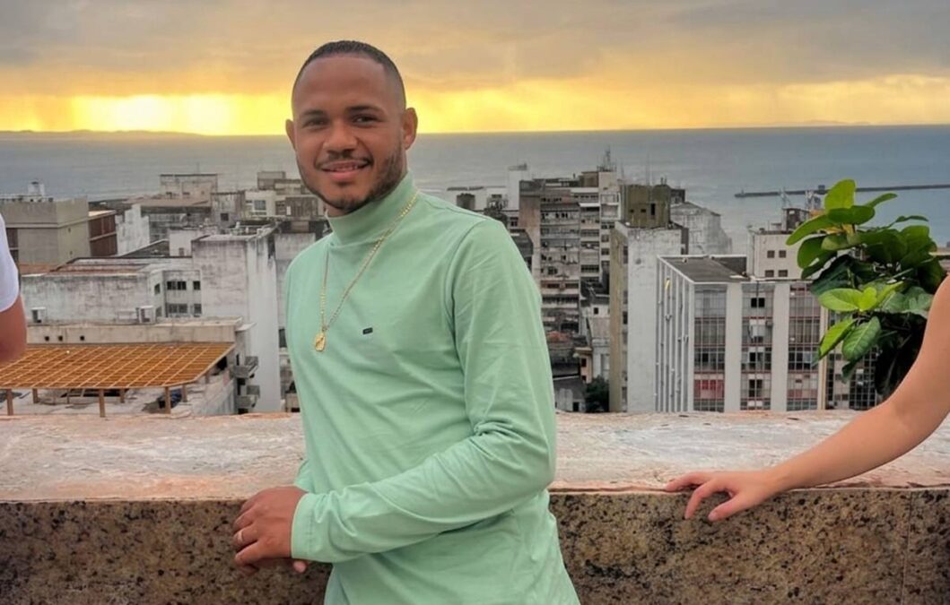 Maurício Pereira sobrevive após queda