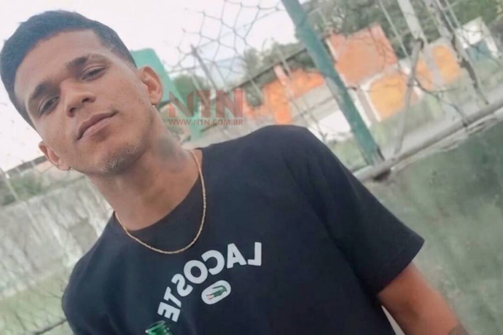 Homem morre e namorada fica gravemente ferida após acidente com moto em Simões Filho