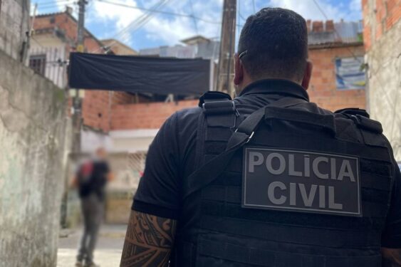 Simões Filho: Homem de 38 anos que ameaçou ex-companheira é preso no Cia II