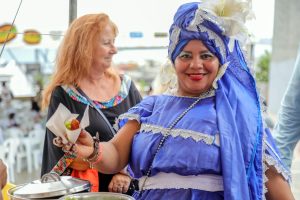 Salvador sedia festival de acarajé com distribuição gratuita e celebra mulheres negras