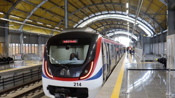 Governo da bahia revoga licitação para compra de 10 novos trens em salvador