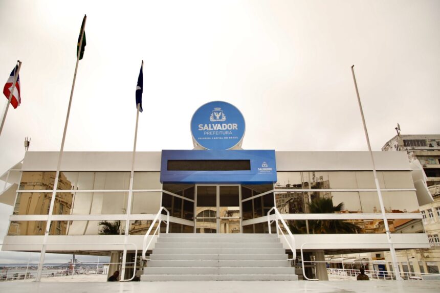 Salvador lança novo auxílio financeiro para estudantes nesta terça-feira (25