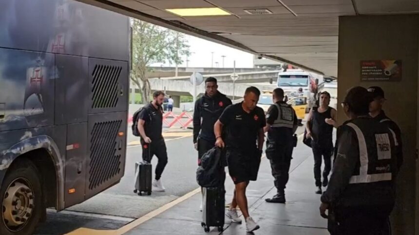 Vasco chega a salvador com dois desfalques para enfrentar o vitória